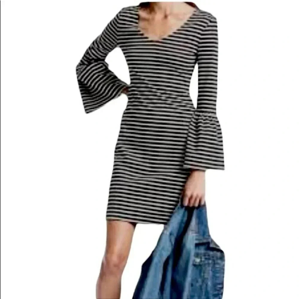Banana Republic XSP black & white striped bell sleeve V-neck dress